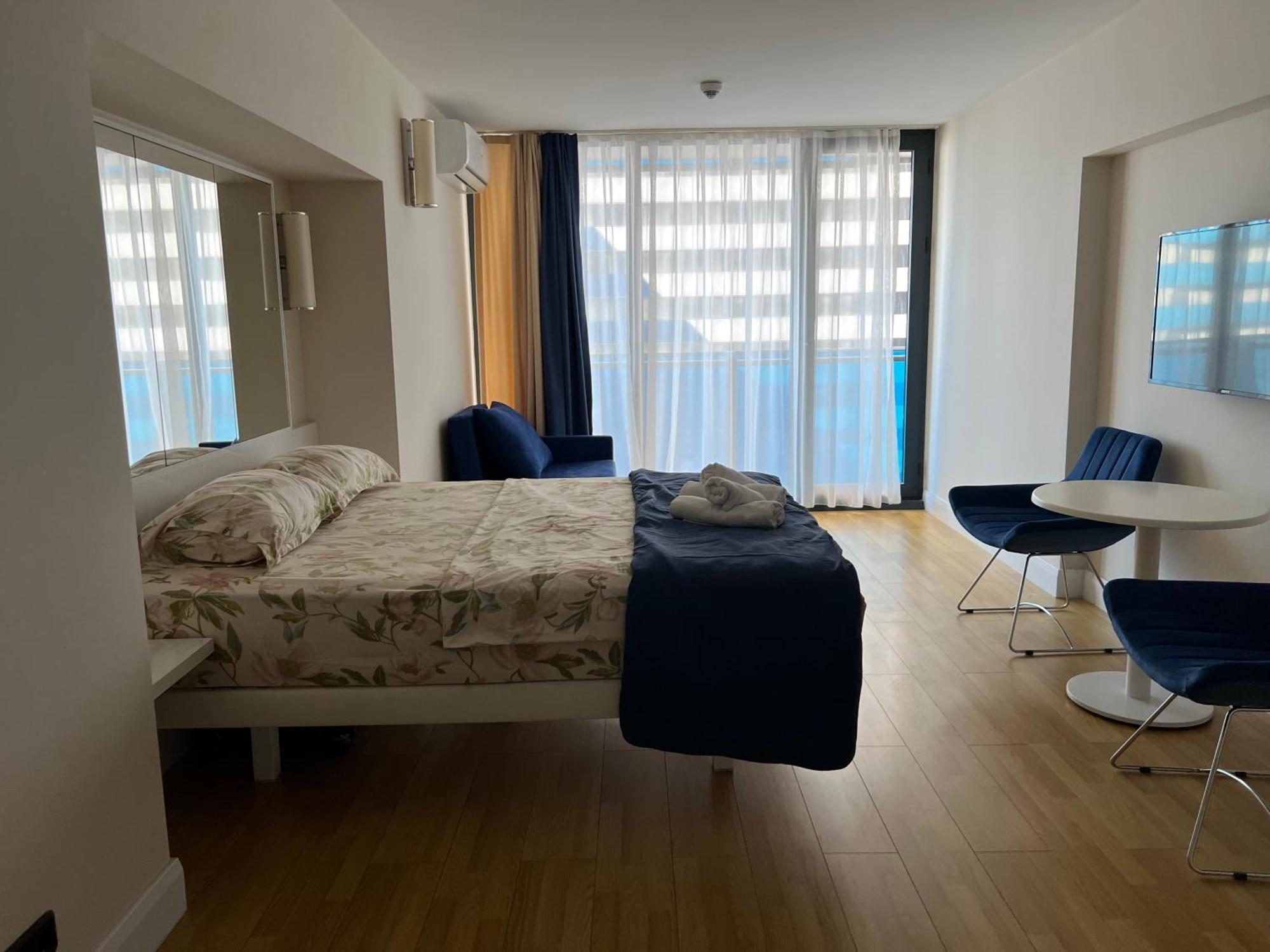 Panorama Black Sea View & Aparthotel Batumi Exterior photo