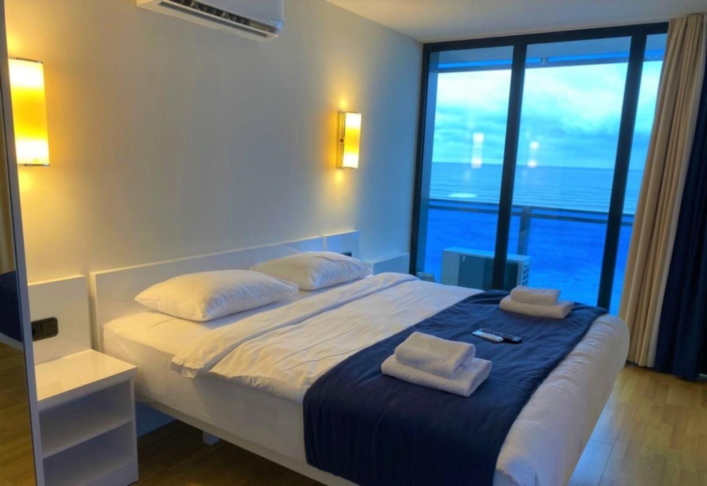 Panorama Black Sea View & Aparthotel Batumi Exterior photo
