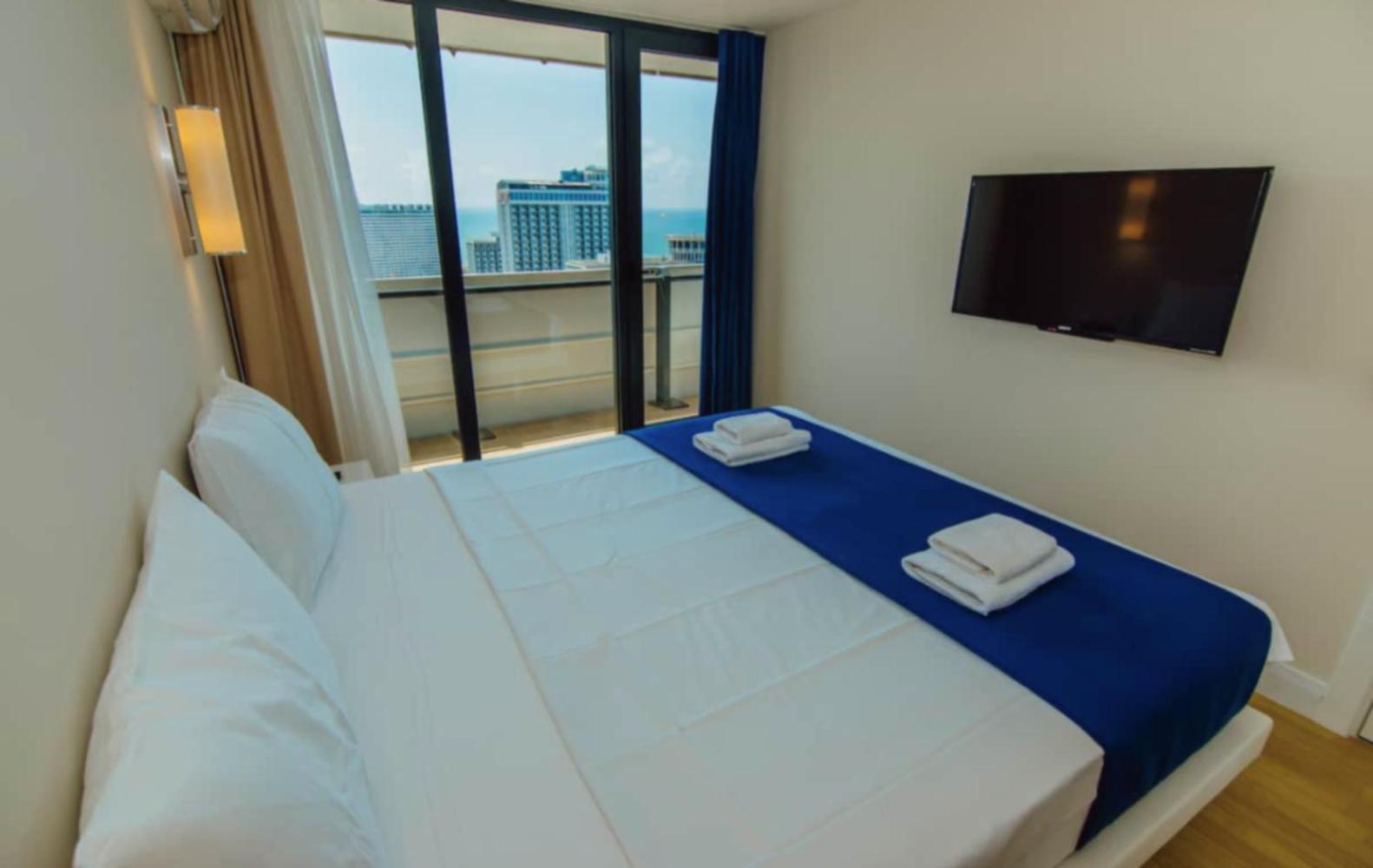 Panorama Black Sea View & Aparthotel Batumi Exterior photo